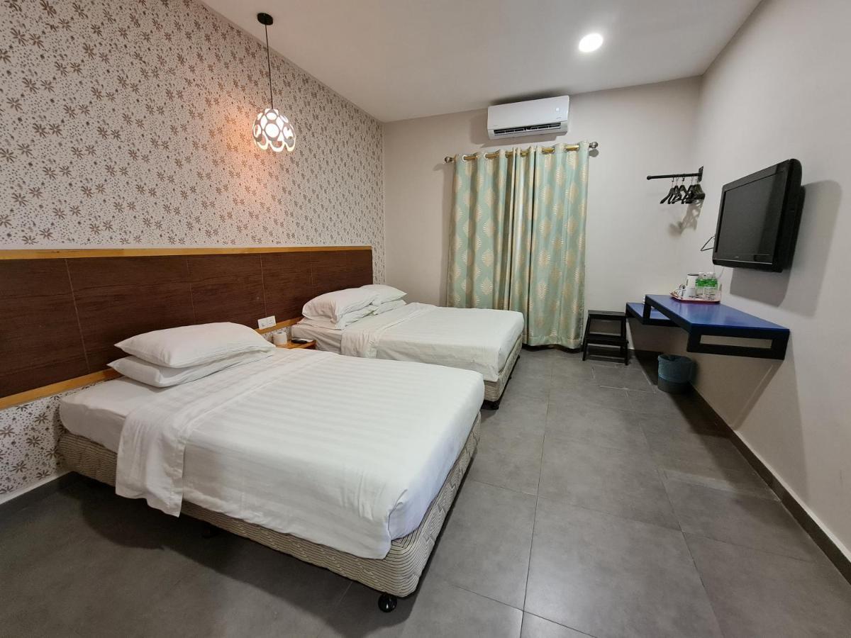 Hotel Bestari Kuala Lipis Exteriér fotografie